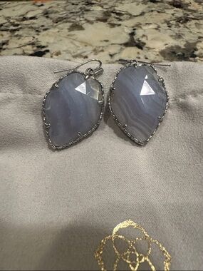Kendra Scott Light Gray/Blue Chalcedony Elle Drop Earrings